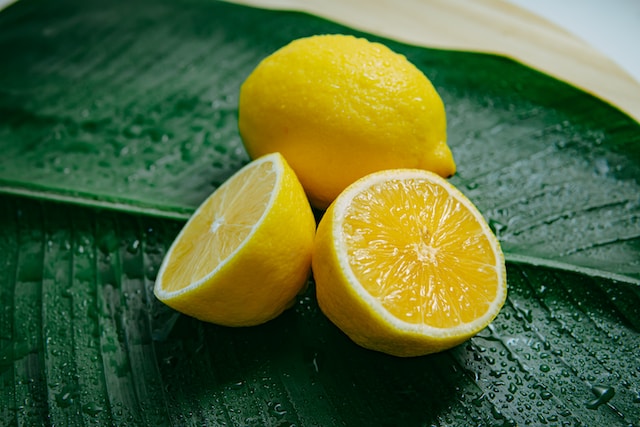 Kegiatan Wellness - Meminum Air Lemon Di Pagi Hari